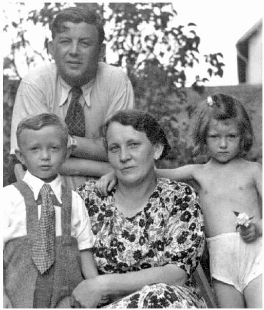 Антонин и Анна Спрингер с детьми